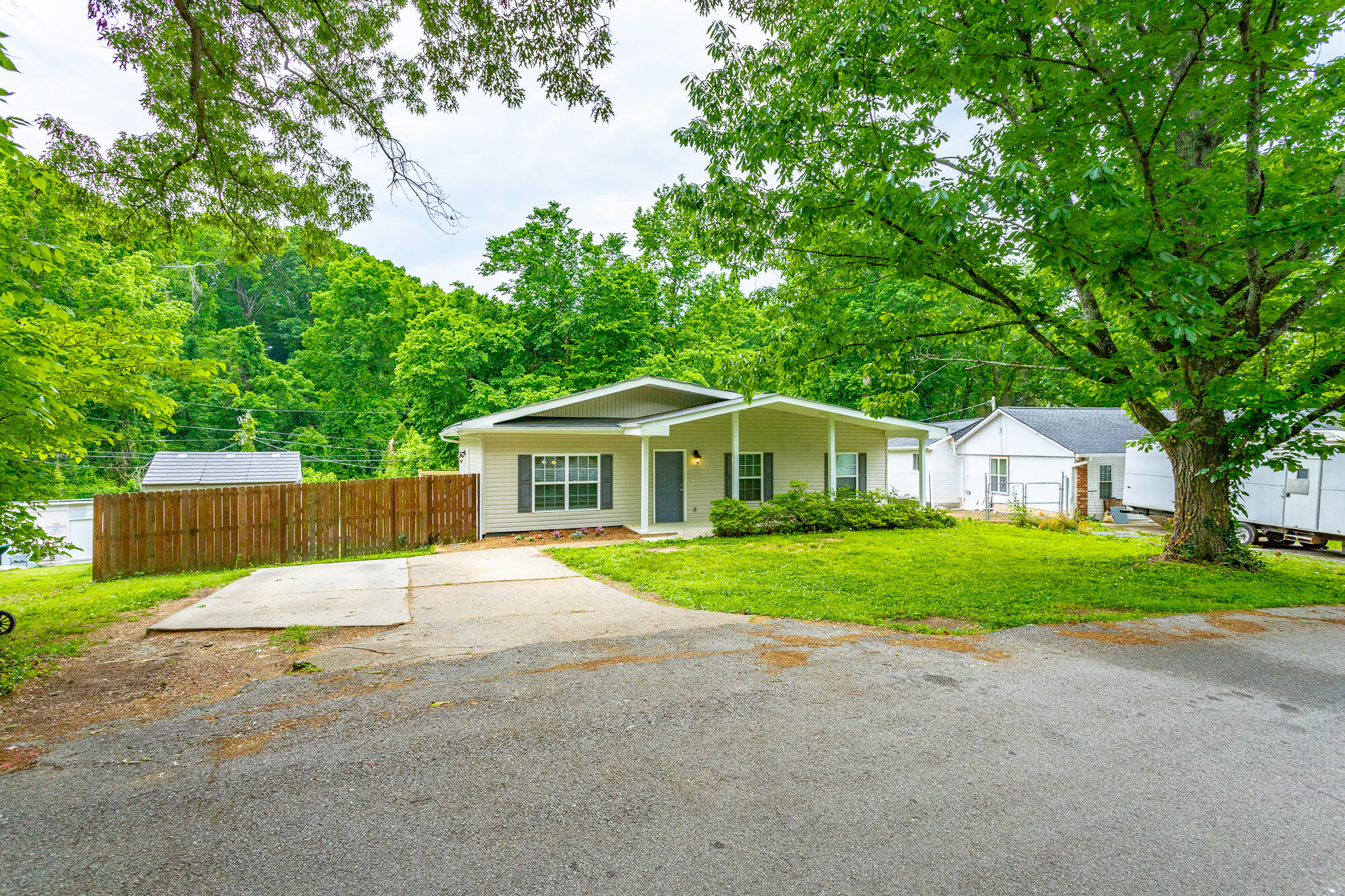 9039 Wooten Road Chattanooga, TN 37416 - Photo 47 of 47 9039 Wooten Rd-56