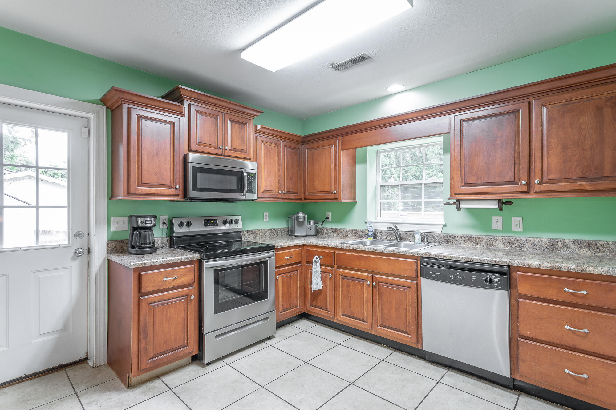 9039 Wooten Road Chattanooga, TN 37416 - Photo 6 of 47 9039 Wooten Rd-9