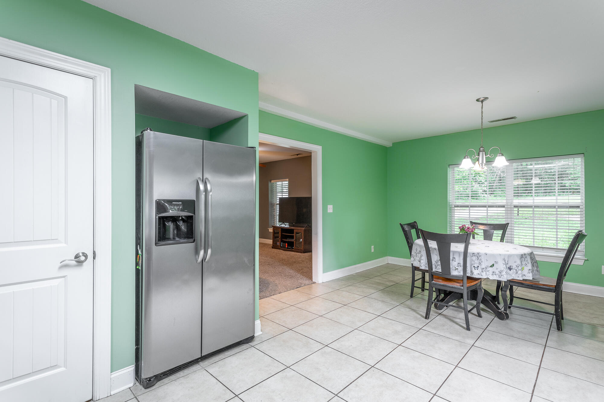 9039 Wooten Road Chattanooga, TN 37416 - Photo 8 of 47 9039 Wooten Rd-11