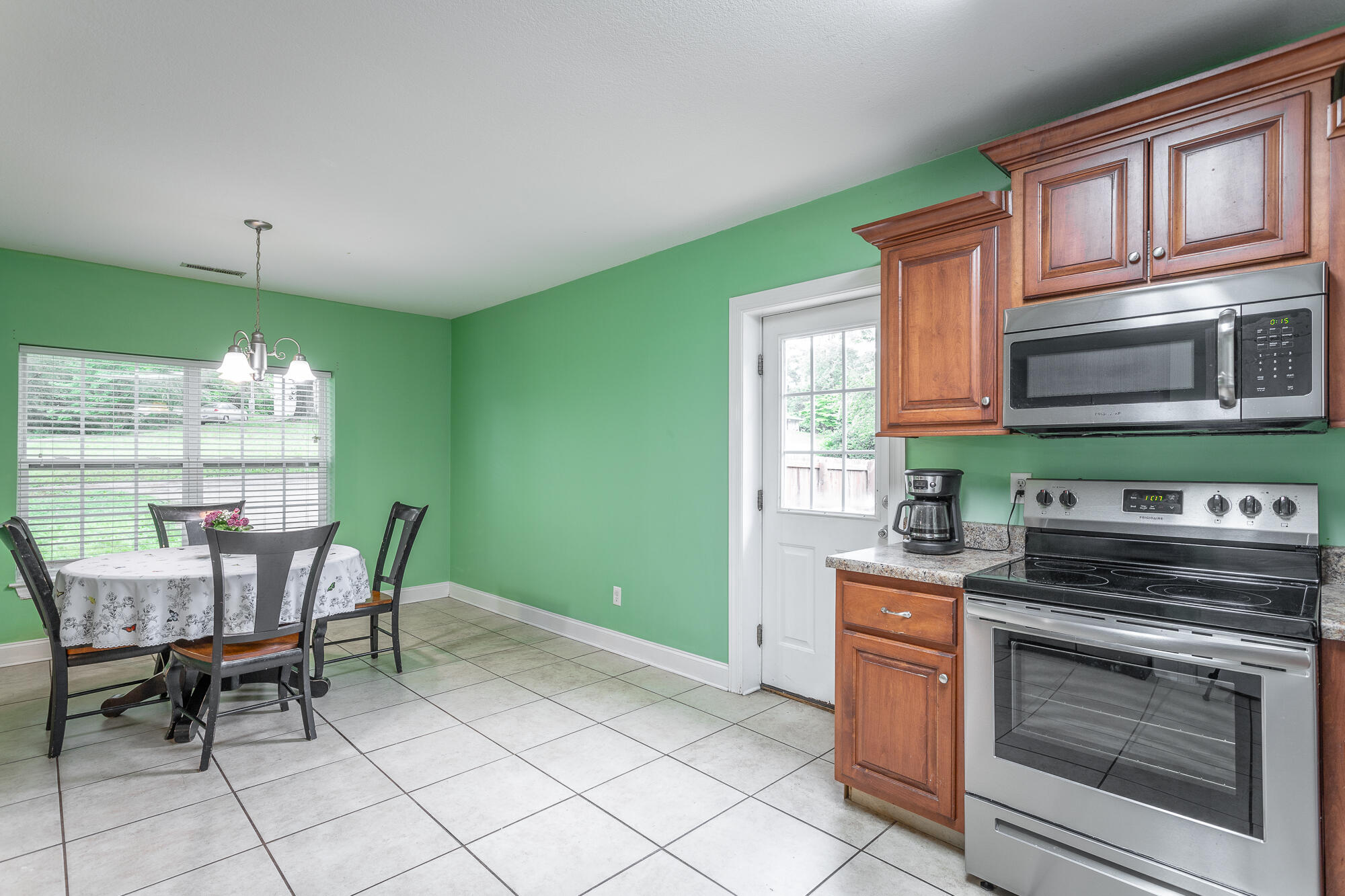 9039 Wooten Road Chattanooga, TN 37416 - Photo 9 of 47 9039 Wooten Rd-12