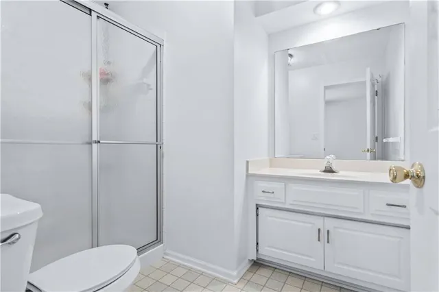 $575,000 | 10438 West 125th Terrace, Overland Park, KS 66213