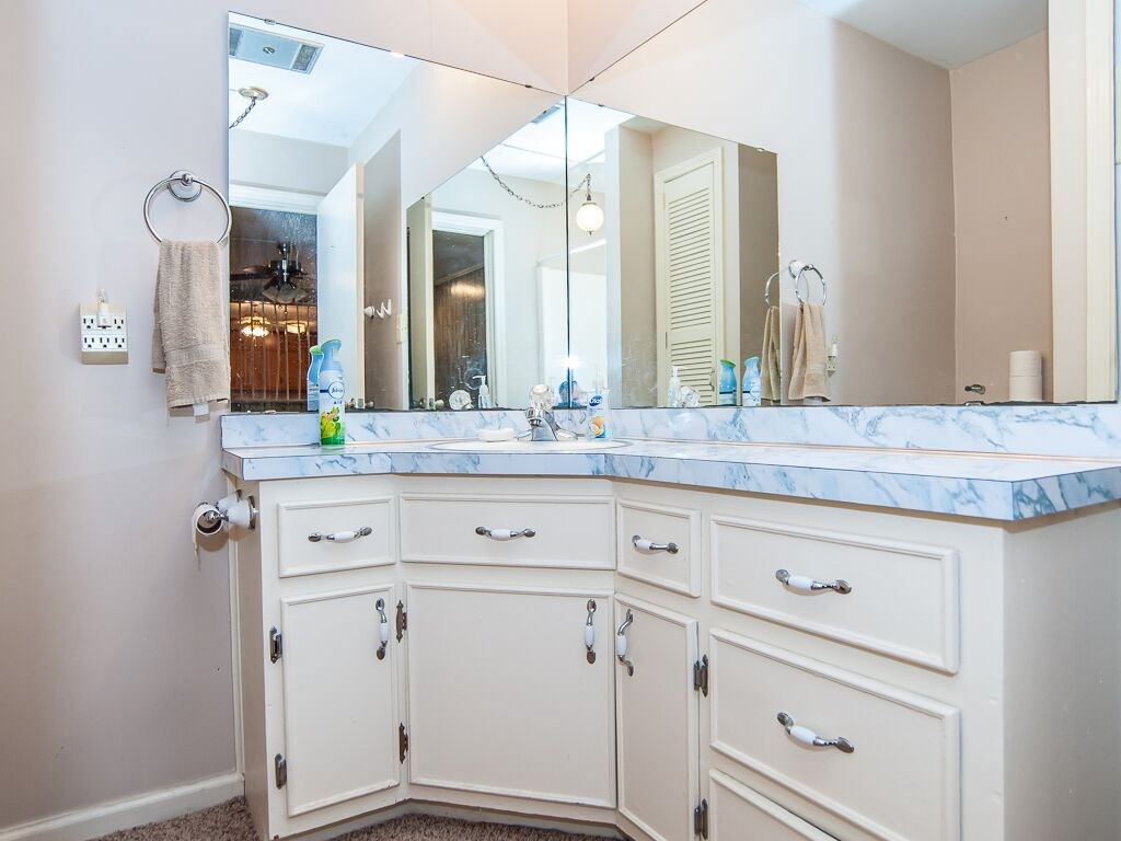 741 Mills Street Raleigh, NC 27608 - Photo 17 of 20 Photo 18