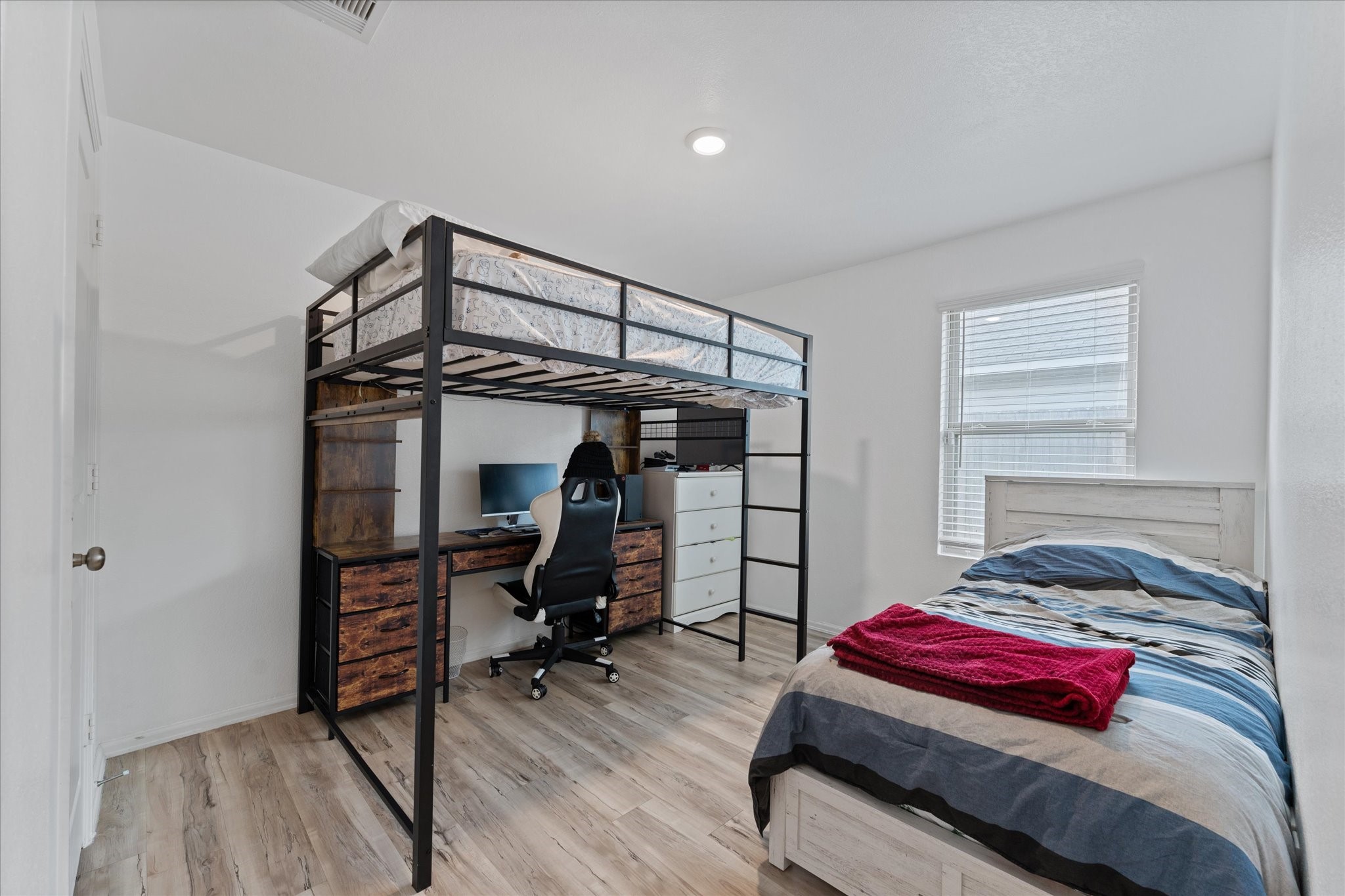 248 Rustic Ridge Circle Magnolia, TX 77354 - Photo 18 of 27 another secondary room