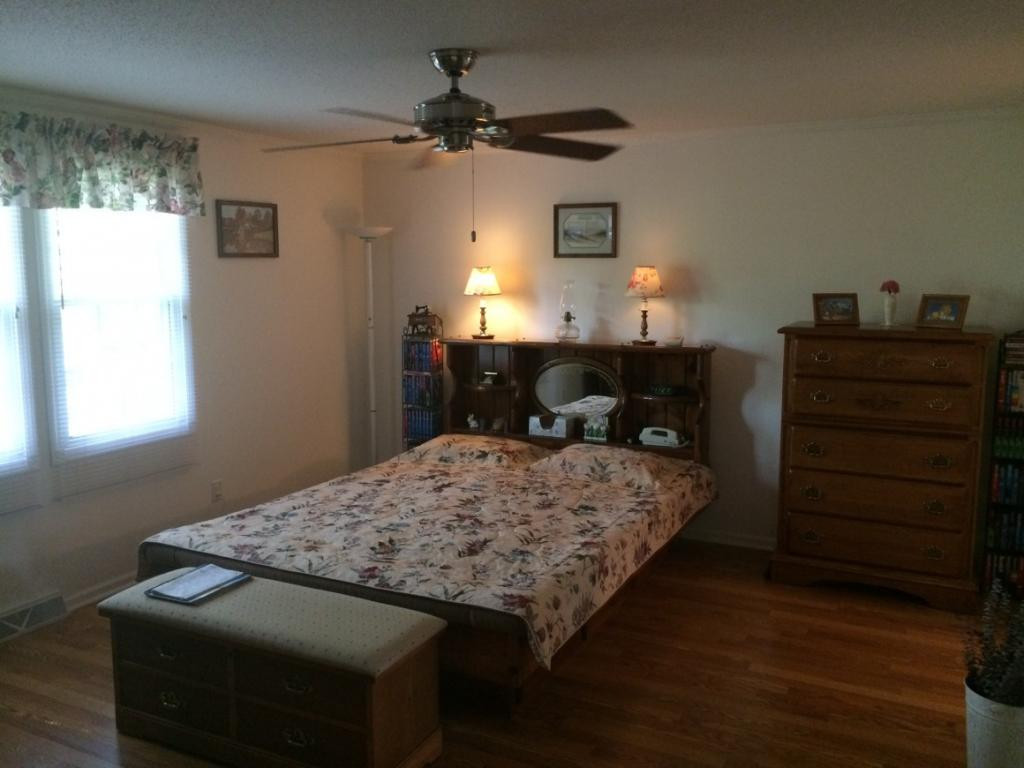 115 Cove View Road Unicoi, TN 37692 - Photo 4 of 14 Photo 4