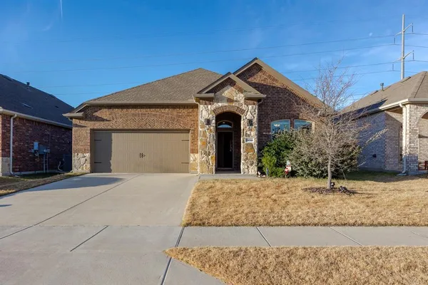 $319,900 | 10318 Thunderwood Drive, Aubrey, TX 76227