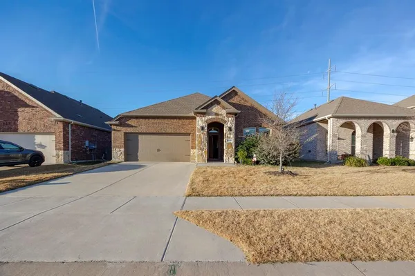 $319,900 | 10318 Thunderwood Drive, Aubrey, TX 76227