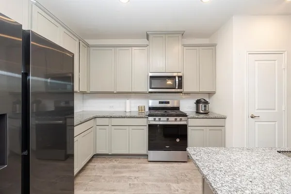 $319,900 | 10318 Thunderwood Drive, Aubrey, TX 76227