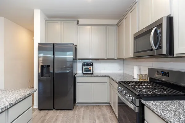 $319,900 | 10318 Thunderwood Drive, Aubrey, TX 76227