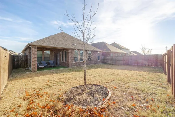 $319,900 | 10318 Thunderwood Drive, Aubrey, TX 76227