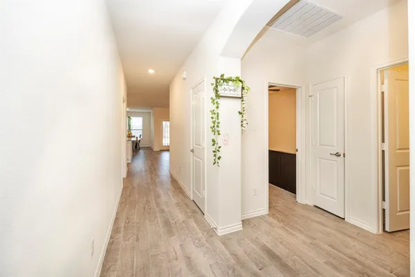 $319,900 | 10318 Thunderwood Drive, Aubrey, TX 76227