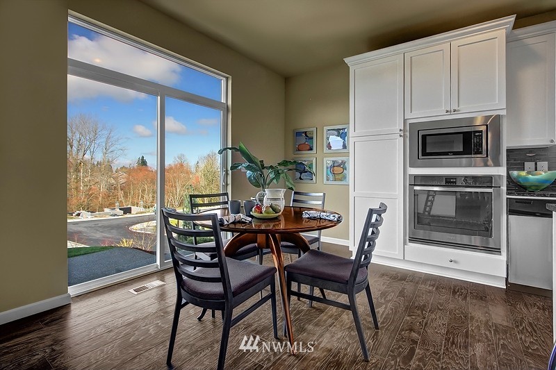 827 Lyons Avenue Northeast Renton, WA 98059 - Photo 8 of 23 Gallery Image 8