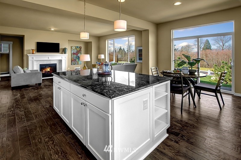 827 Lyons Avenue Northeast Renton, WA 98059 - Photo 9 of 23 Gallery Image 9