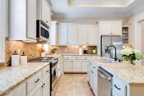 $335,000 | 219 Country Park Drive, Youngsville, LA 70592