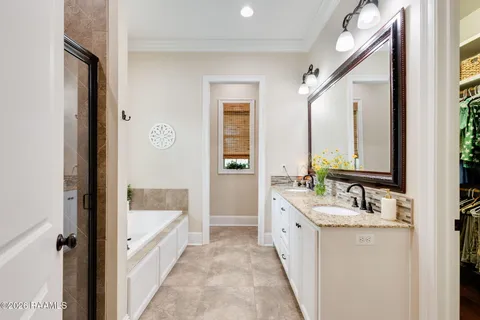 $335,000 | 219 Country Park Drive, Youngsville, LA 70592