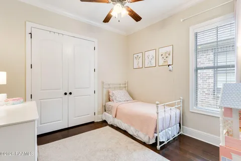 $335,000 | 219 Country Park Drive, Youngsville, LA 70592