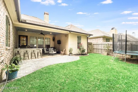 $335,000 | 219 Country Park Drive, Youngsville, LA 70592