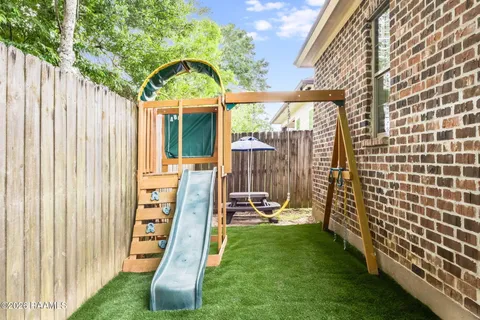 $335,000 | 219 Country Park Drive, Youngsville, LA 70592