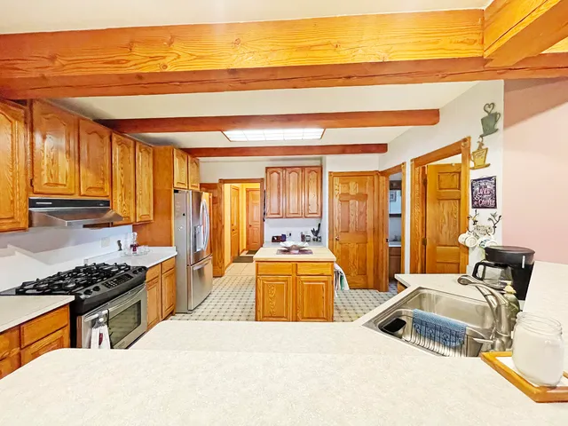 $750,000 | N6707 La Ferme Road, Plymouth, WI 53073