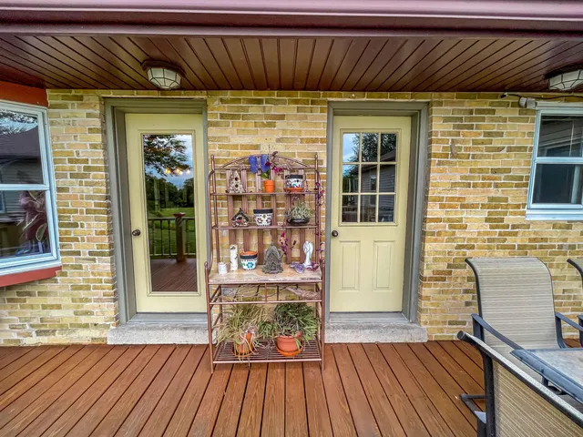 $750,000 | N6707 La Ferme Road, Plymouth, WI 53073