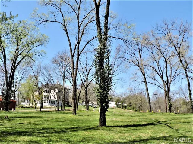 $399,000 | 8850 Old Morse Mill Spur, Dittmer, MO 63023