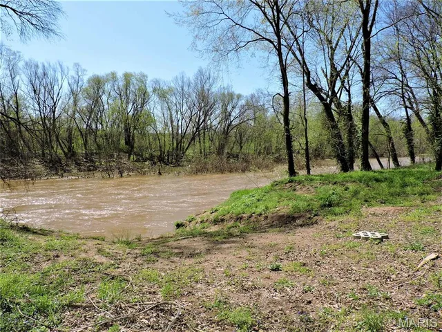 $399,000 | 8850 Old Morse Mill Spur, Dittmer, MO 63023