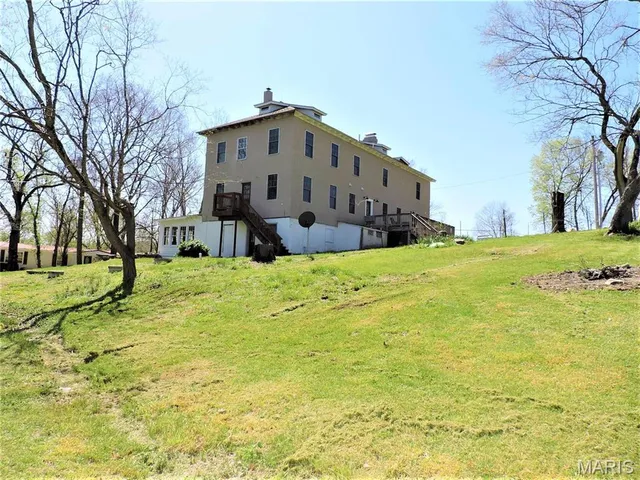 $399,000 | 8850 Old Morse Mill Spur, Dittmer, MO 63023