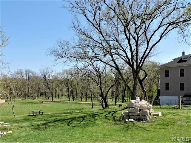 $399,000 | 8850 Old Morse Mill Spur, Dittmer, MO 63023