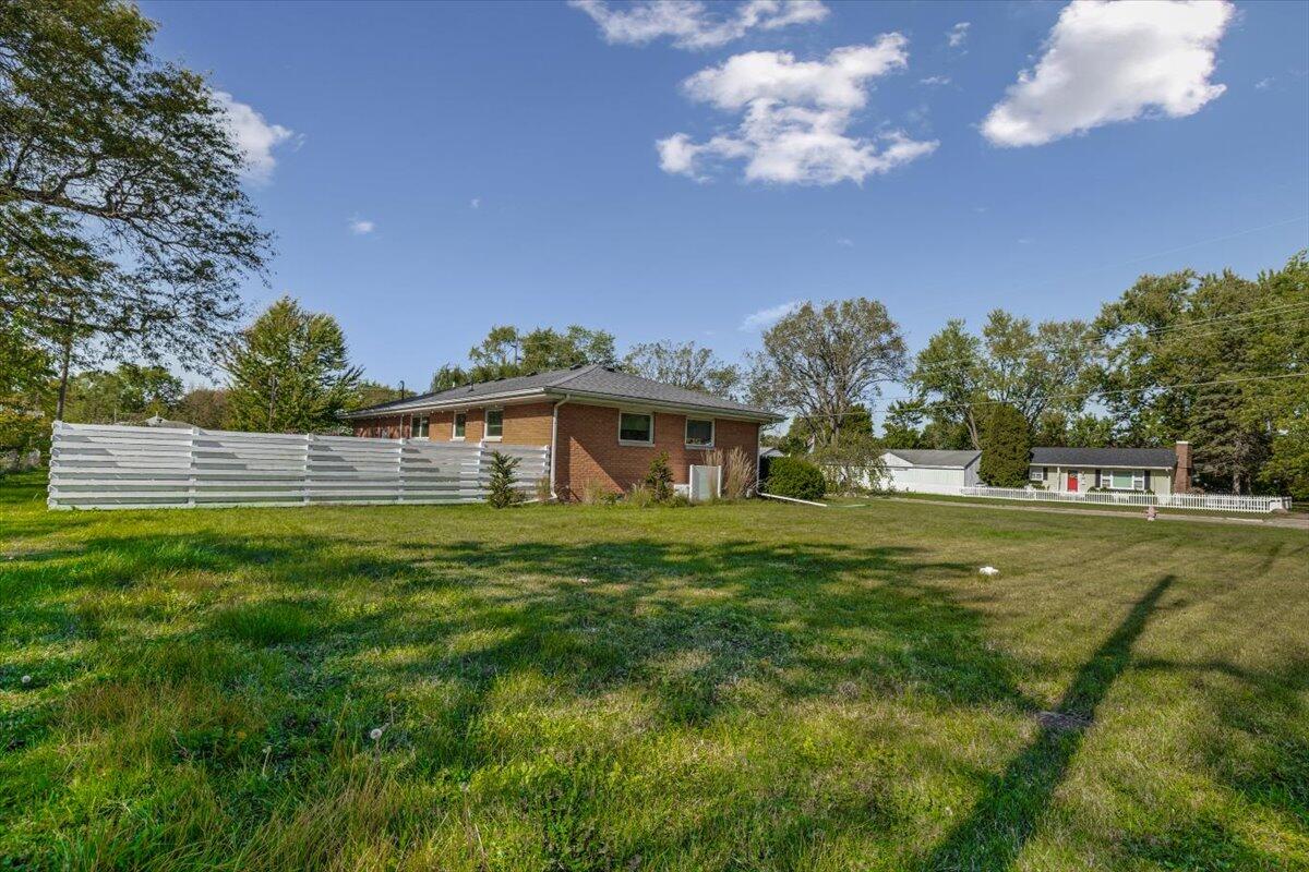 112 Butternut Street Three Oaks, MI 49128 - Photo 35 of 35 35-EK2A9556