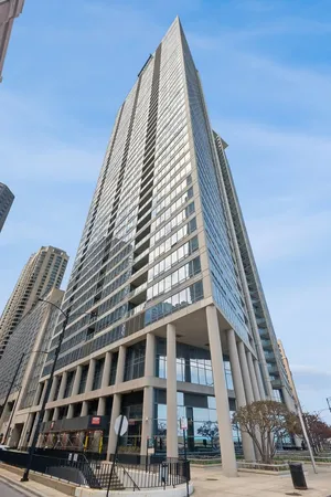 $3,500 | 600 North Lake Shore Drive, Unit 2003, Chicago, IL 60611