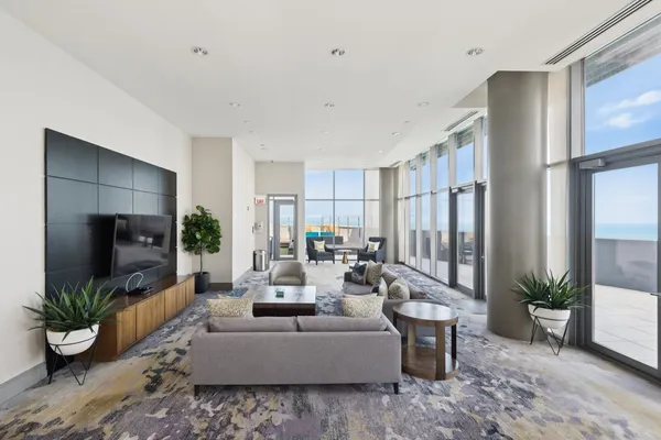 $3,500 | 600 North Lake Shore Drive, Unit 2003, Chicago, IL 60611