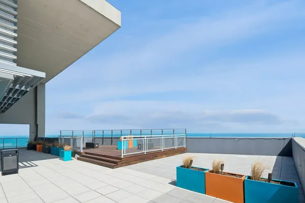 $3,500 | 600 North Lake Shore Drive, Unit 2003, Chicago, IL 60611