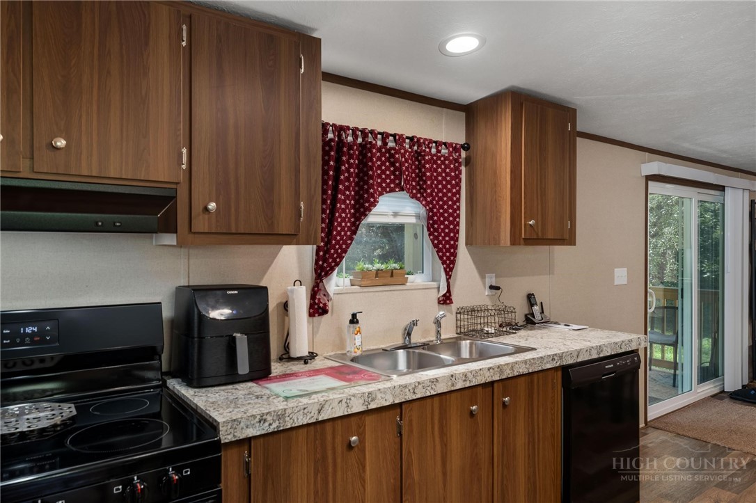 338 Pottertown Road Todd, NC 28684 - Photo 13 of 43 Gallery Image 13