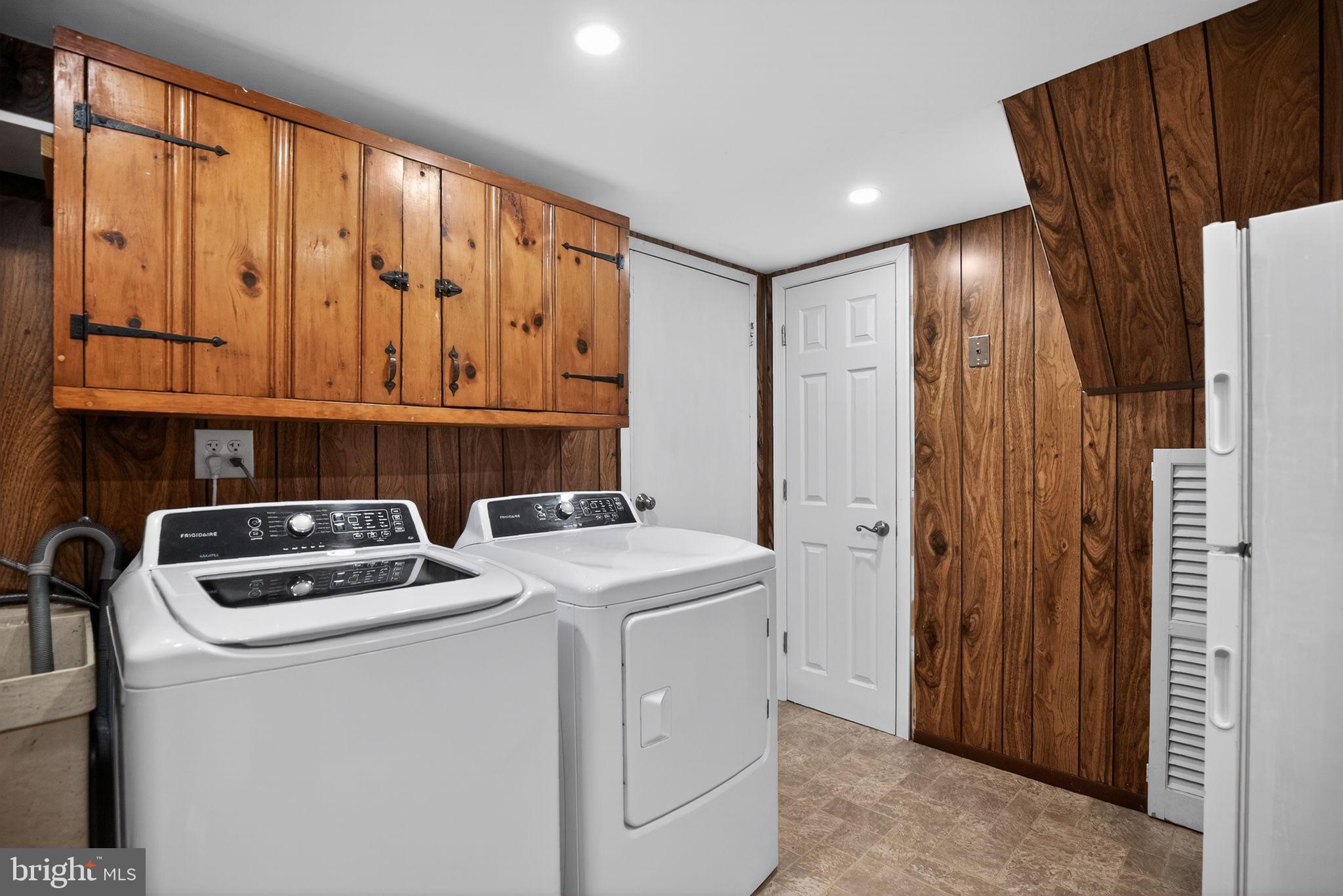 3517 Brookview Road Philadelphia, PA 19154 - Photo 24 of 28 Laundry area