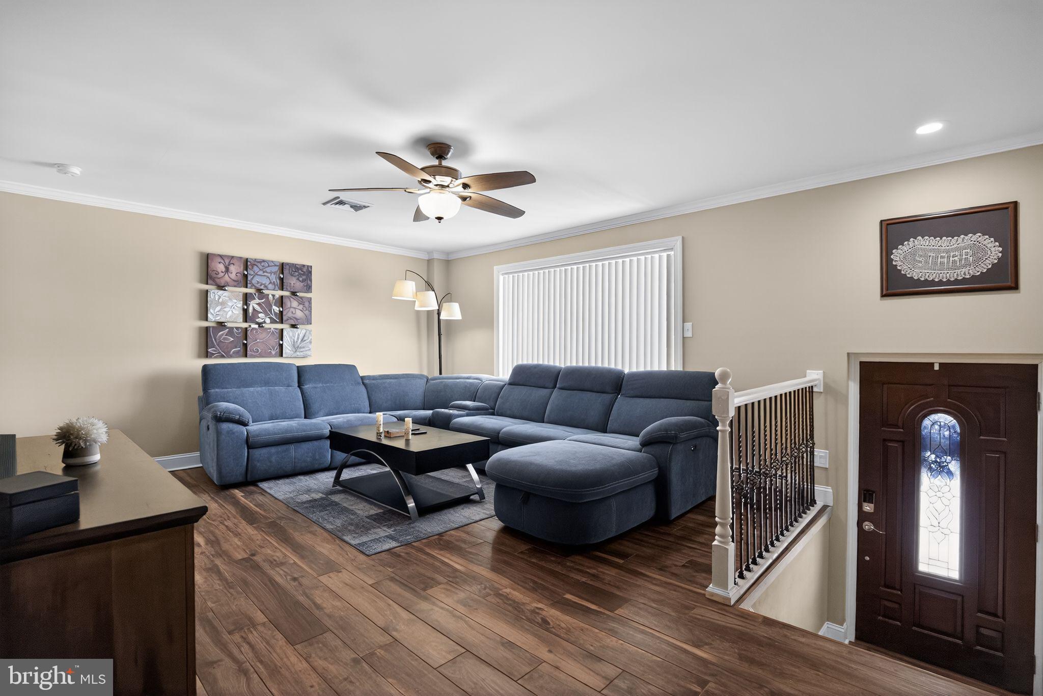 3517 Brookview Road Philadelphia, PA 19154 - Photo 3 of 28 Porcelain Flooring