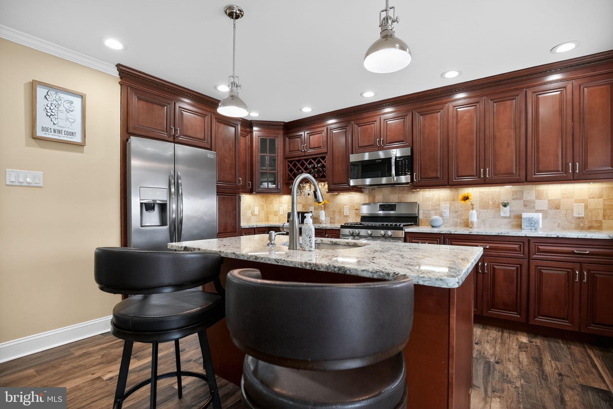 3517 Brookview Road Philadelphia, PA 19154 - Photo 6 of 28 Beautiful Kitchen with Island