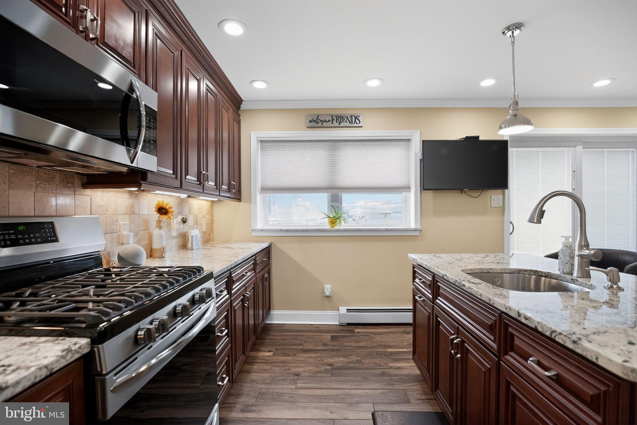 3517 Brookview Road Philadelphia, PA 19154 - Photo 9 of 28