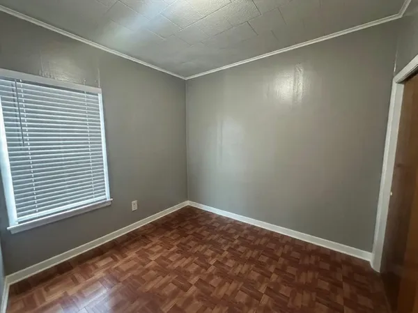 $1,700 | 207 Morgan Street, Unit 2, Fall River, MA 02721