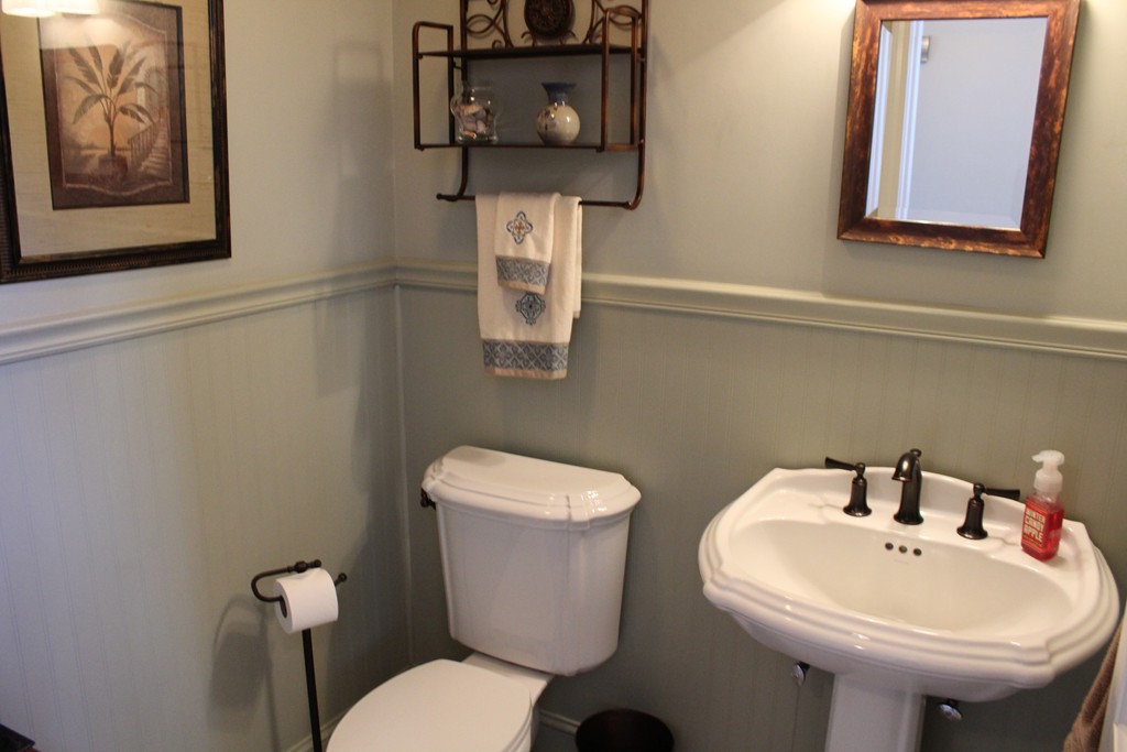 36 Townline Road Franklin, MA 02038 - Photo 10 of 22 Gallery Image 10