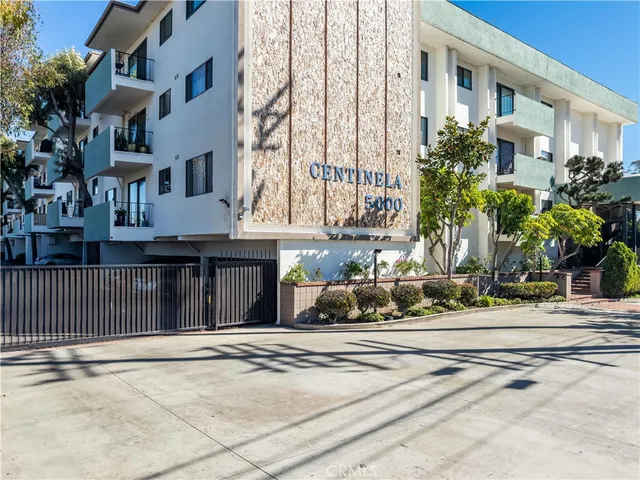 $435,000 | 5000 South Centinela Avenue, Unit 244, Los Angeles, CA 90066