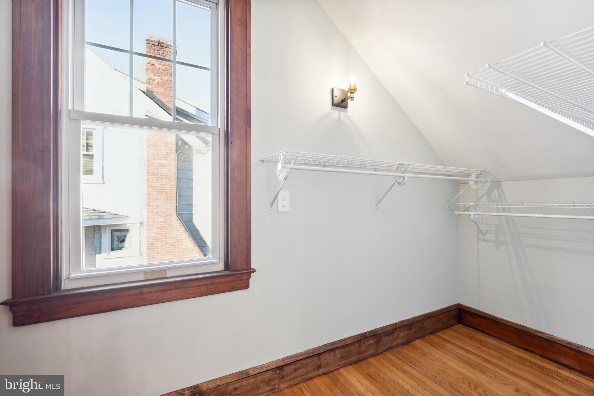 222 Mallow Hill Road Baltimore, MD 21229 - Photo 20 of 47 Walk In Closet
