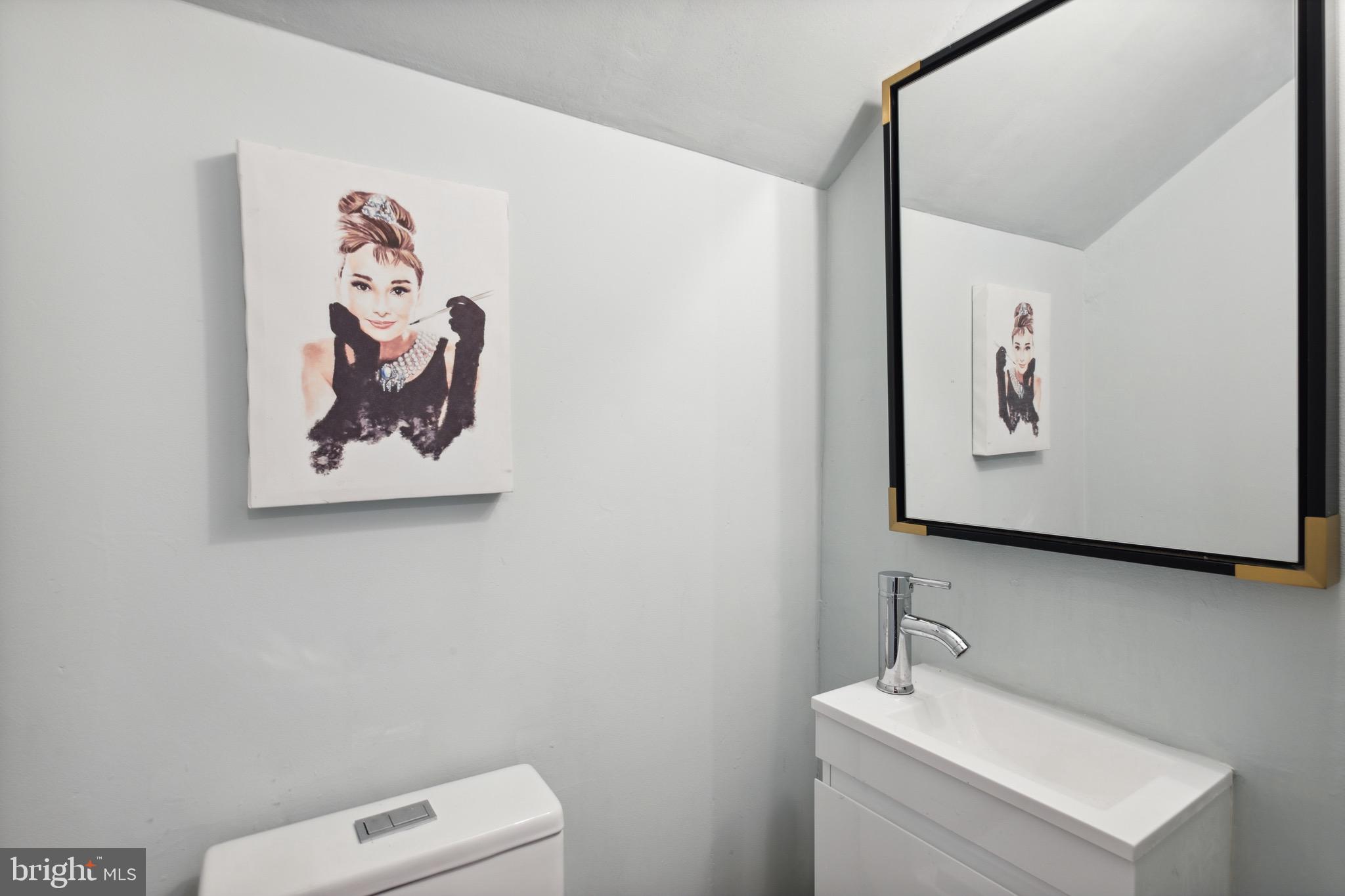 222 Mallow Hill Road Baltimore, MD 21229 - Photo 30 of 47 Half Bath at Main Level