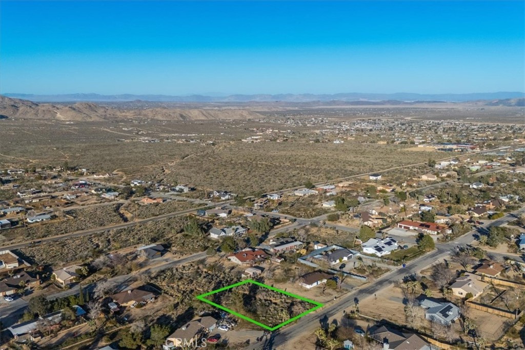 60432 Latham Trail Joshua Tree, CA 92252 - Photo 14 of 25 an aerial view of residential houses with outdoor space