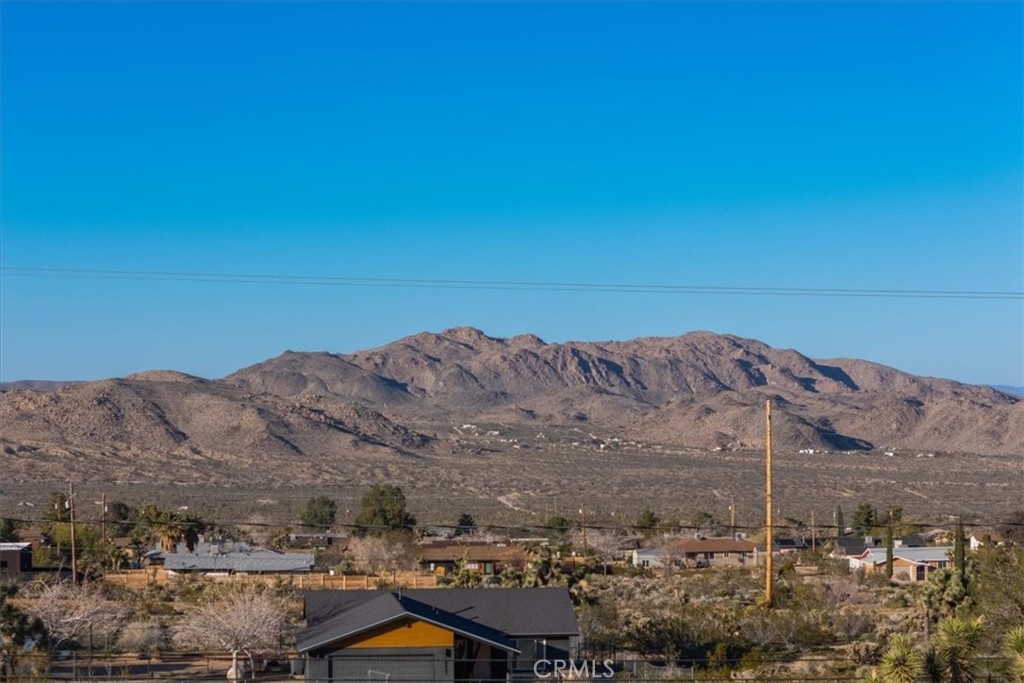 60432 Latham Trail Joshua Tree, CA 92252 - Photo 10 of 25 a view of a city