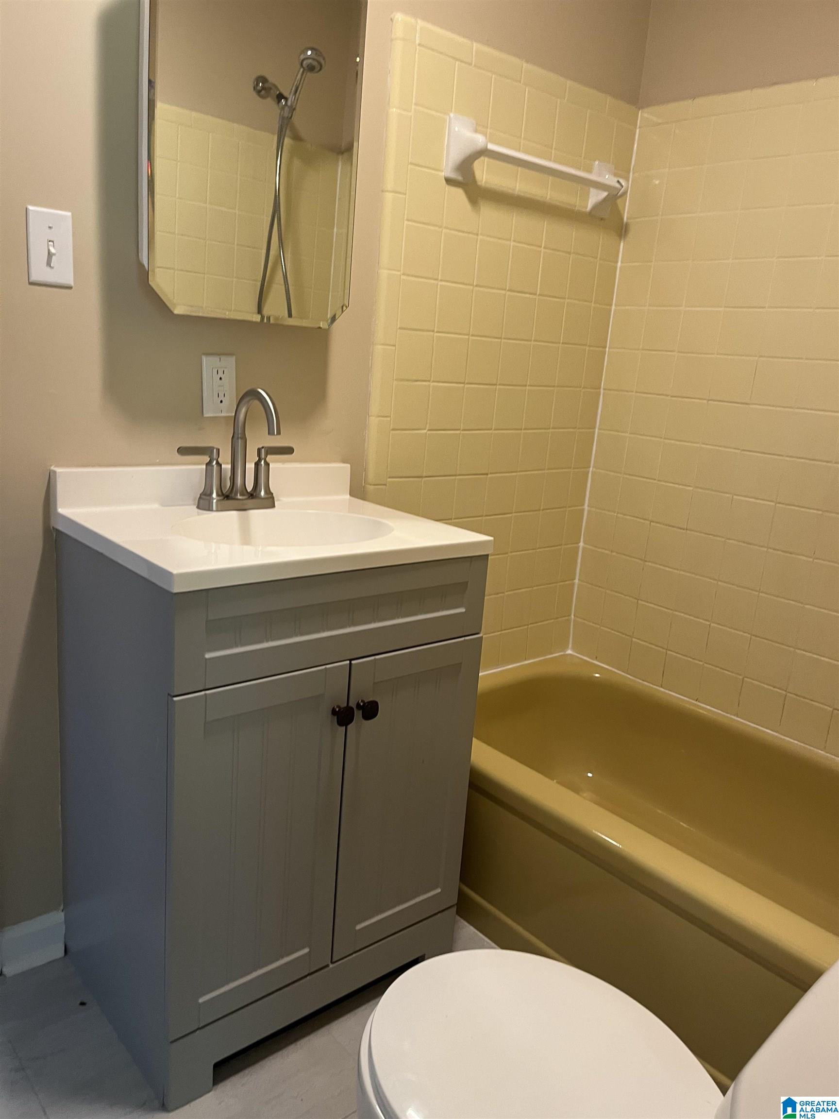 411 17th Street Calera, AL 35040 - Photo 10 of 16