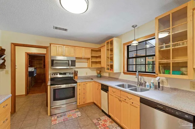 $399,900 | 706 Crooked Oak Drive, Pensacola, FL 32514