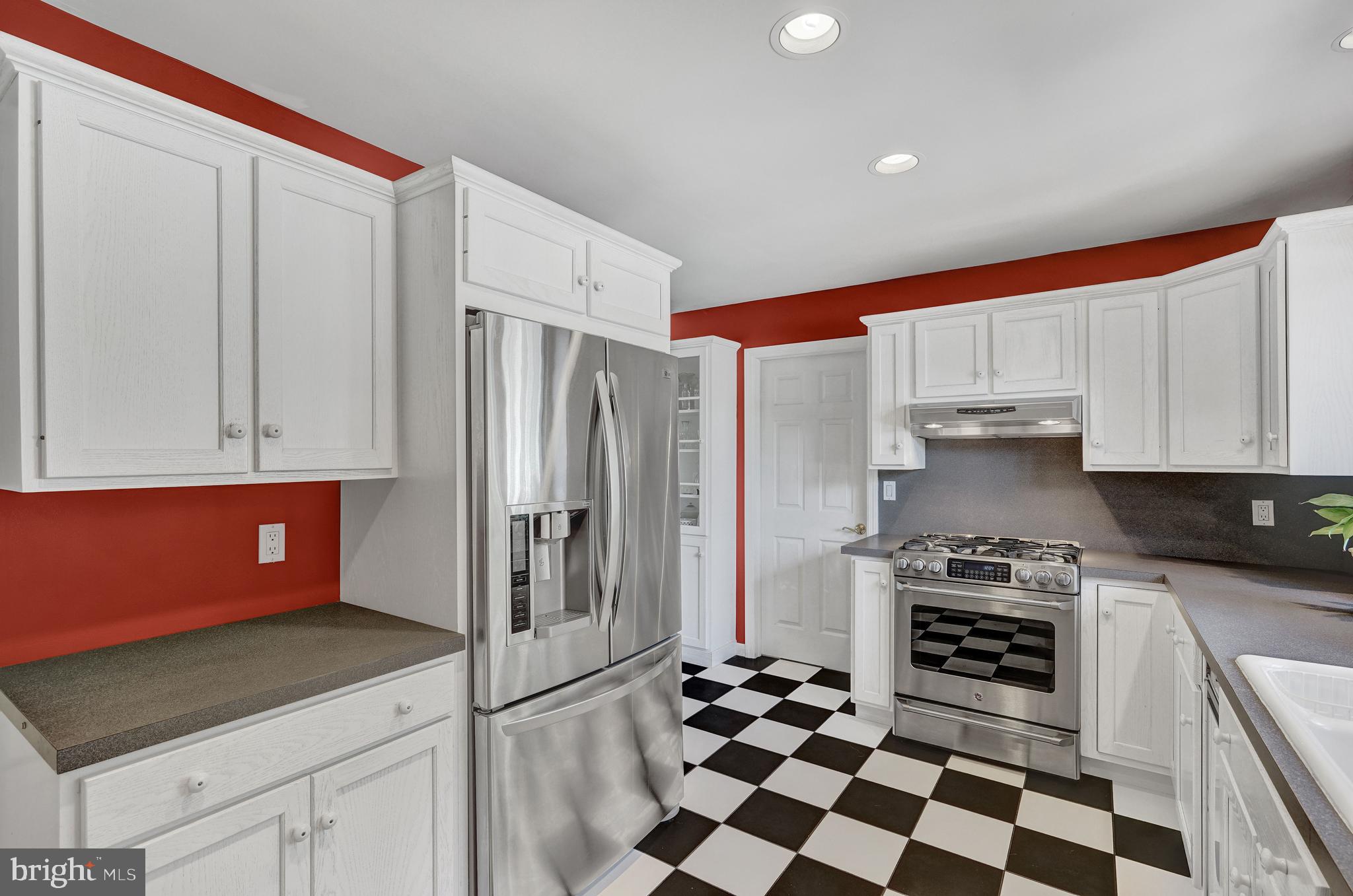 51 Walters Road Robbinsville, NJ 08691 - Photo 11 of 49 Gallery Image 11