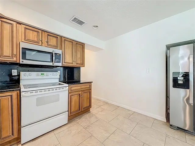 $3,000 | 7250 12th Avenue North, St. Petersburg, FL 33710