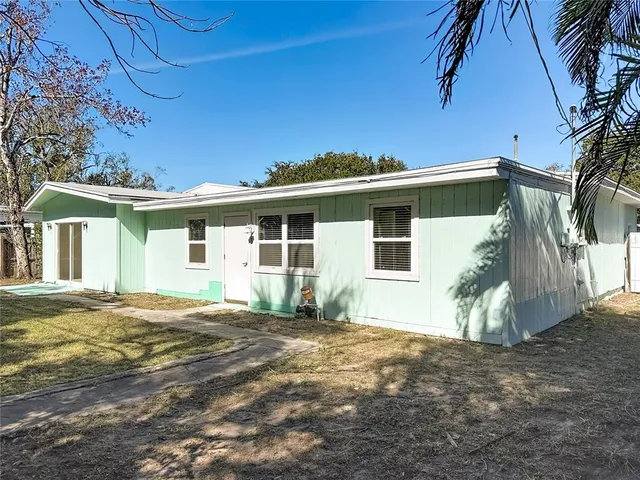 $3,000 | 7250 12th Avenue North, St. Petersburg, FL 33710