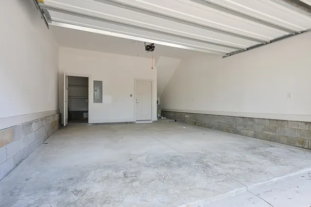 $2,999 | 900 Meridian Street, Unit 12, Nashville, TN 37207