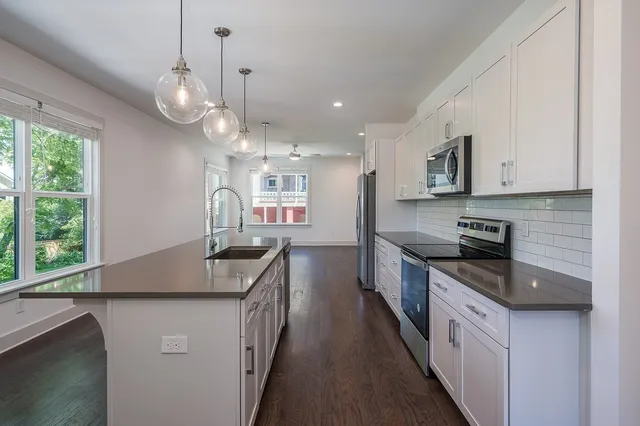 $2,999 | 900 Meridian Street, Unit 12, Nashville, TN 37207